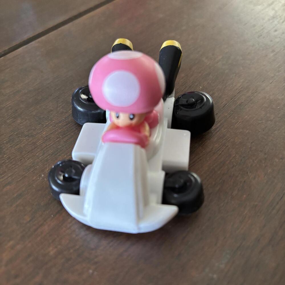 🛍️3/$30 2022 Nintendo Mario Kart Toadette McDonalds happy meal toy figure 8